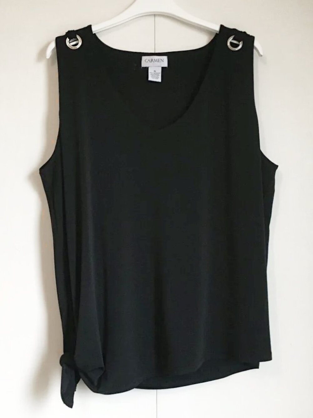 NWOT Carmen Marc Valvo Black Grommet Shoulder Tie Hem Tank - XL Quiet Luxury